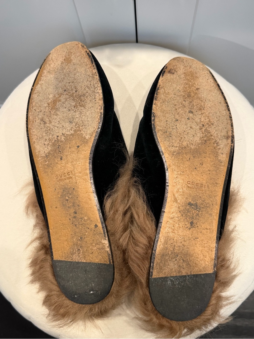 Gucci Black Velvet Fur-Lined Horsebit Slip-On Loafers - Picture 4 of 4